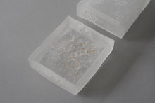 Load image into Gallery viewer, ときの箱 雪花 / 松田苑子
