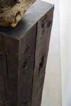 Load image into Gallery viewer, 古材展示台400x400x800 / 藤崎均
