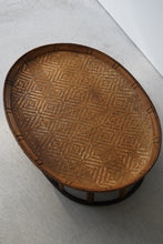 Load image into Gallery viewer, タリアン族 楕円卓 中濃色 / mrak
