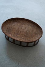 Load image into Gallery viewer, タリアン族 楕円卓 伝統柄 / mrak
