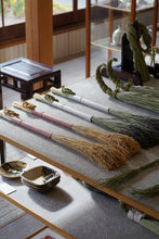 画像をギャラリービューアに読み込む, 宝珠 白 / 丙 ひのえ
