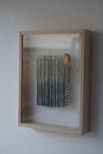 画像をギャラリービューアに読み込む, Relief tile Q / 小駒真弓
