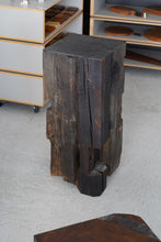 Load image into Gallery viewer, 古材展示台400x400x600 / 藤崎均
