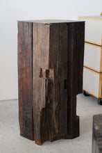 Load image into Gallery viewer, 古材展示台400x400x600 / 藤崎均
