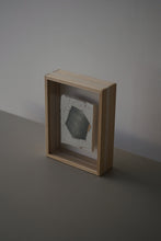 Load image into Gallery viewer, Relief tile L / 小駒眞弓
