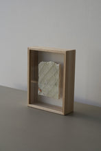 画像をギャラリービューアに読み込む, Relief tile L / 小駒真弓
