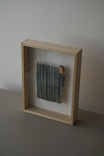 画像をギャラリービューアに読み込む, Relief tile Q / 小駒真弓
