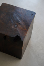 画像をギャラリービューアに読み込む, Solid Wood Cube / 藤崎均
