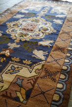 Load image into Gallery viewer, 土耳古 / 赤穂緞通（在庫あり／店頭販売のみ）
