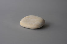 画像をギャラリービューアに読み込む, はりこ石 小(がさ) / 備中和紙
