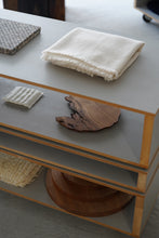 画像をギャラリービューアに読み込む, カシミヤストール フラット白A / 高見由香
