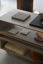 画像をギャラリービューアに読み込む, 二重織中綿入マット小 / 高見由香
