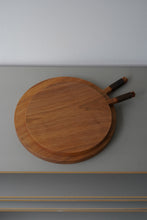 画像をギャラリービューアに読み込む, カッティングボード丸 360 / 藤崎均
