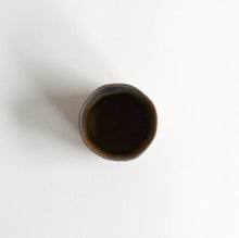 Load image into Gallery viewer, 備前面取ぐい呑 / 森本仁
