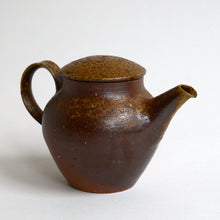 Load image into Gallery viewer, 備前茶壺 / 森本仁
