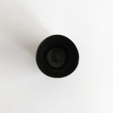 Load image into Gallery viewer, 黒釉ぐい呑 / 森本仁
