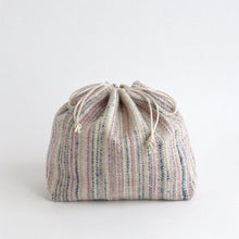 画像をギャラリービューアに読み込む, 合切袋 (羊毛：コチニール / 藍)  / 滝沢都
