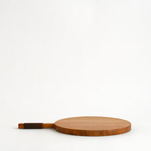 Load image into Gallery viewer, カッティングボード丸 240 / 藤崎均

