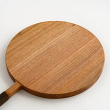 Load image into Gallery viewer, カッティングボード丸 240 / 藤崎均
