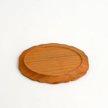 画像をギャラリービューアに読み込む, 輪花楕円皿 (7寸 / 桜)　 / 藤崎均
