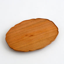 Load image into Gallery viewer, 輪花楕円皿 (7寸 / チェリー)　 / 藤崎均
