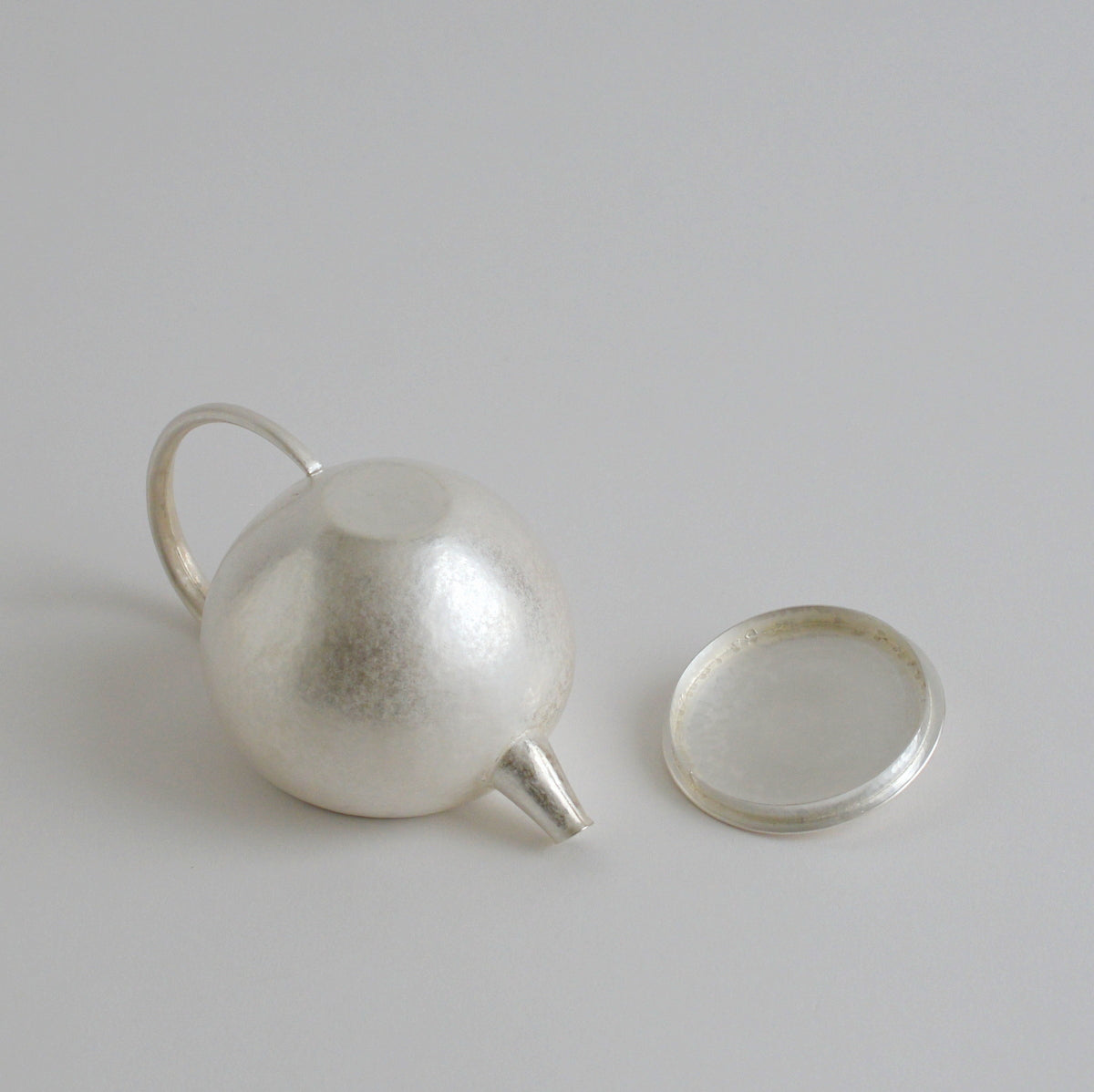 Tea Pot / 鎌田奈穂 – toutou online