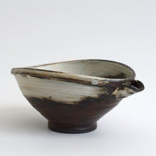 Load image into Gallery viewer, はけ目片口 / 山田隆太郎
