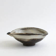 Load image into Gallery viewer, はけ目片口鉢 / 山田隆太郎
