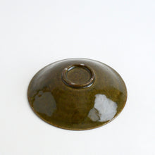 Load image into Gallery viewer, アメ緑釉宝相華文鉢 / 日高伸治
