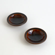 画像をギャラリービューアに読み込む, 飴釉小皿 / 佐藤大寿
