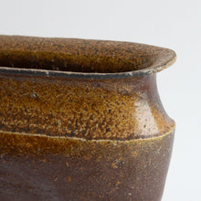 Load image into Gallery viewer, 備前花器 / 森本仁
