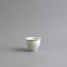 Load image into Gallery viewer, 蓋物小(柞） / 高久敏士
