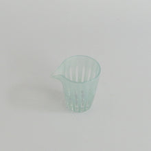 Load image into Gallery viewer, ren ミニピッチャー（ライトブルー） / Hiroy Glass Studio
