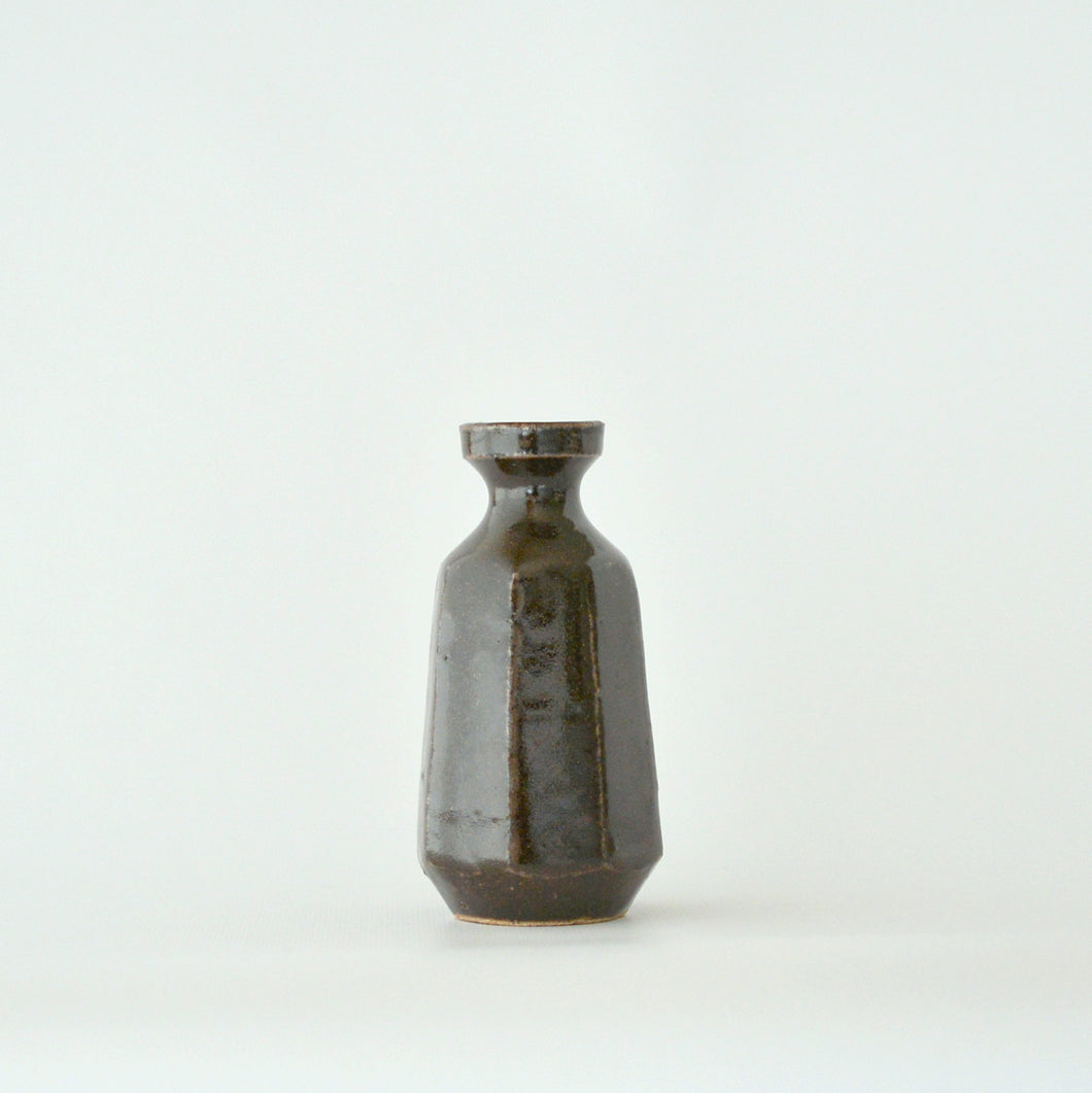 黒釉面取瓶(小) / 後藤竜太